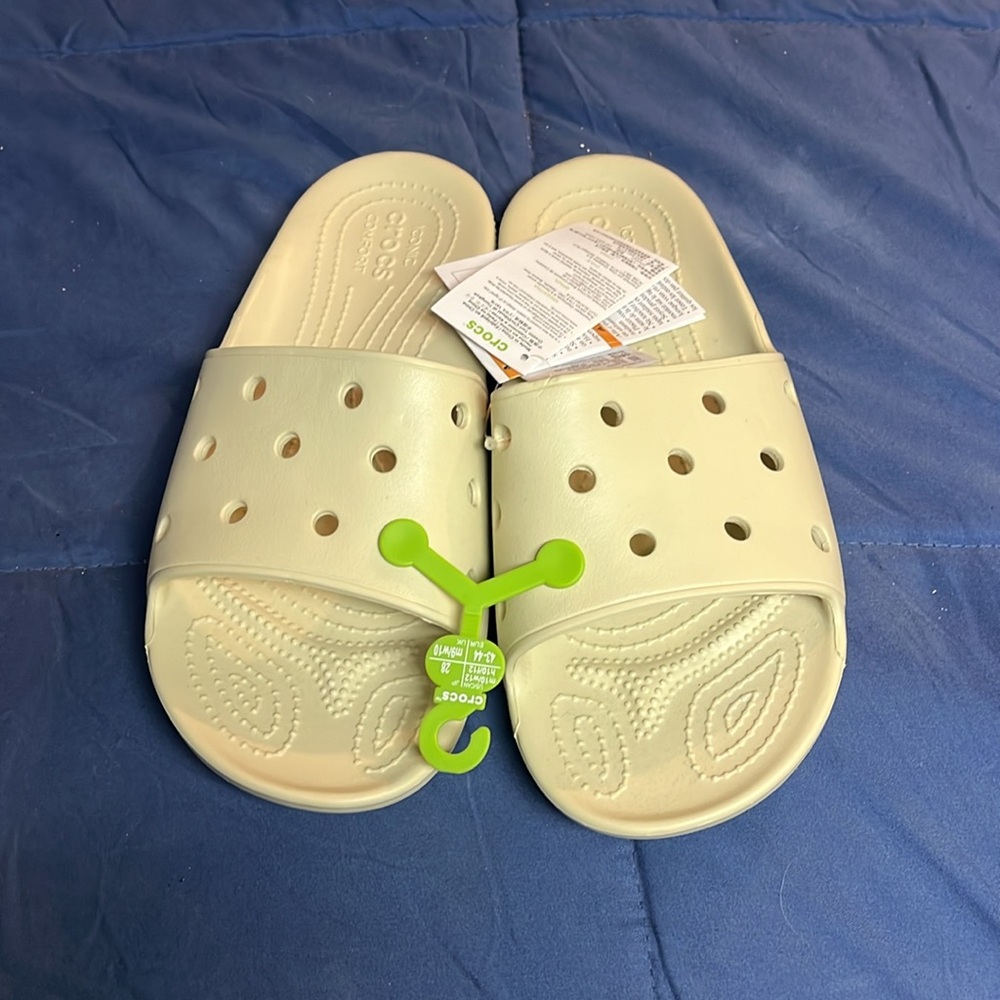 Crocs - Picture 2 of 3